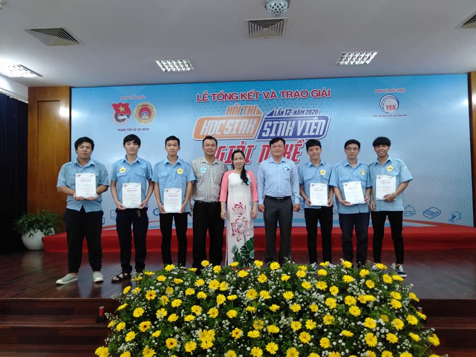 Lễ Tuyên dương học sinh đạt thành tích cao trong Hội thi "Học sinh, sinh viên giỏi nghề" lần 12, năm 2020